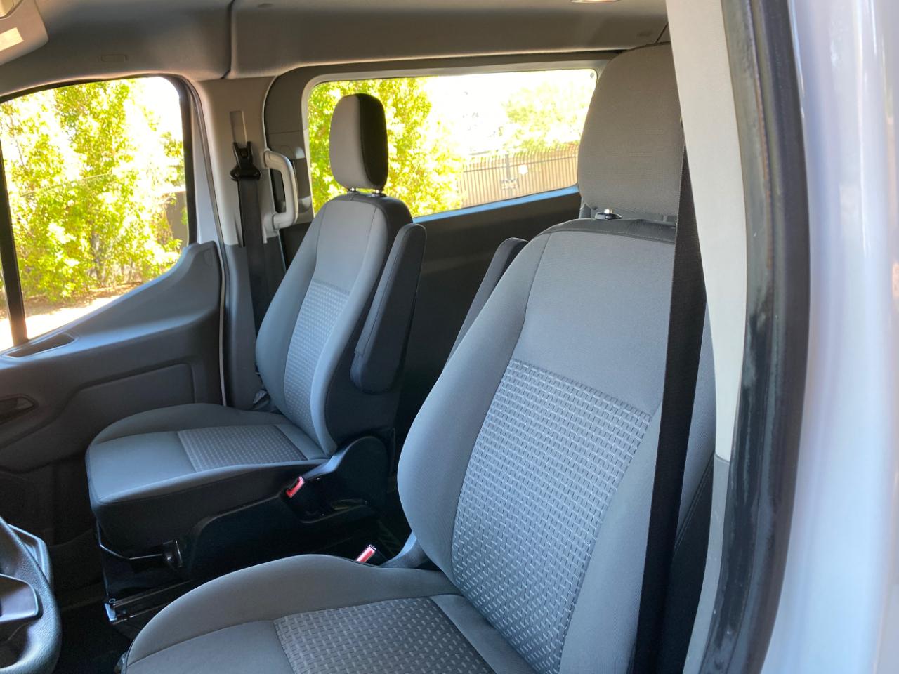 Ford Transit Passenger Wagon T-350 148" Low Roof XLT RWD 2024