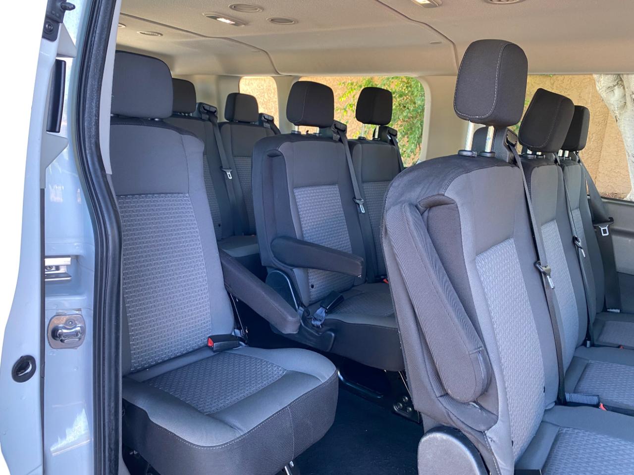 Ford Transit Passenger Wagon T-350 148" Low Roof XLT RWD 2024
