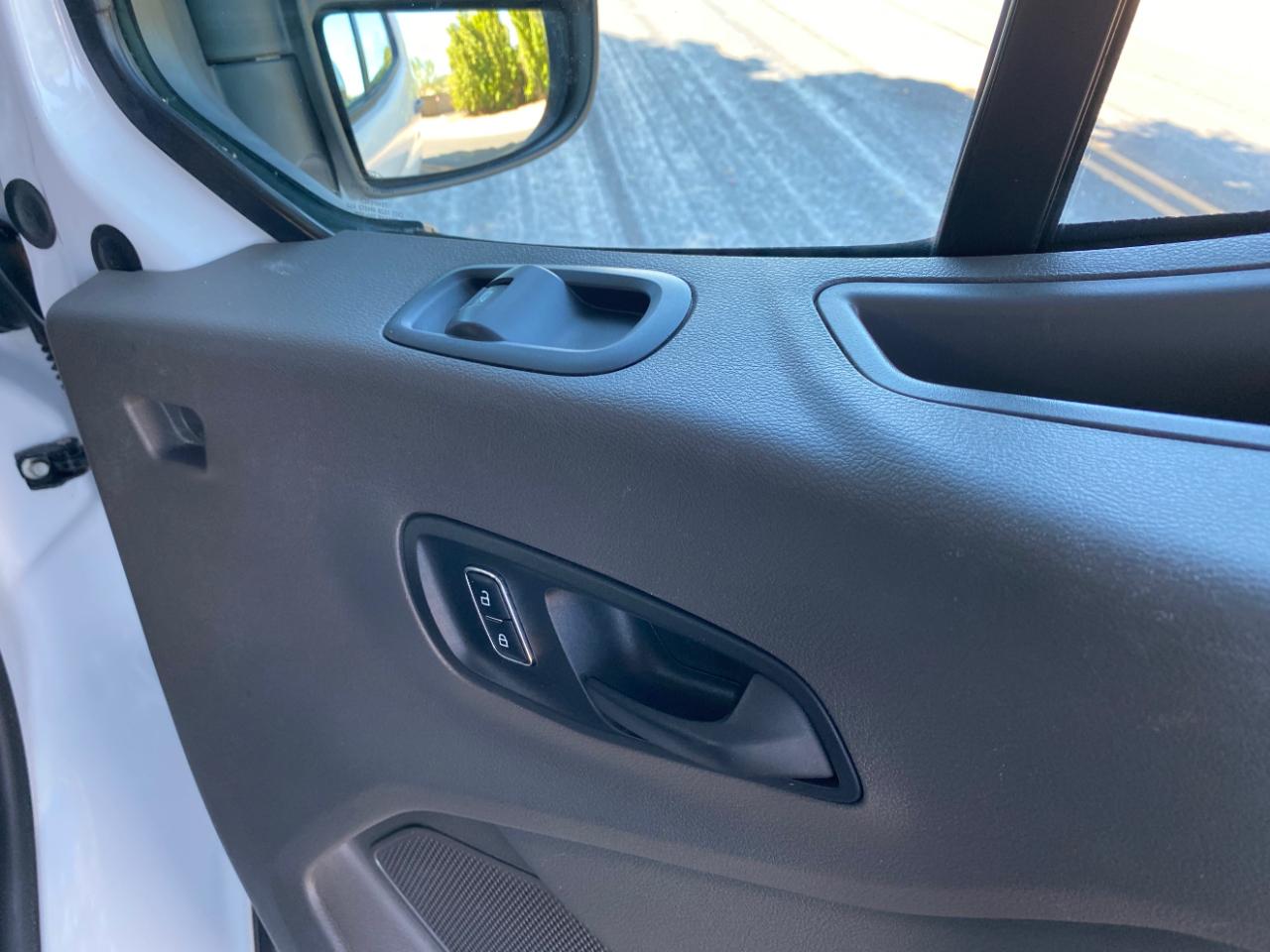 Ford Transit Passenger Wagon T-350 148" Low Roof XLT RWD 2024