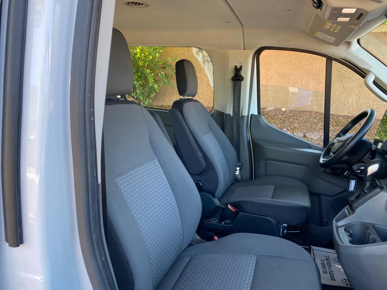 Ford Transit Passenger Wagon T-350 148" Low Roof XLT RWD 2024