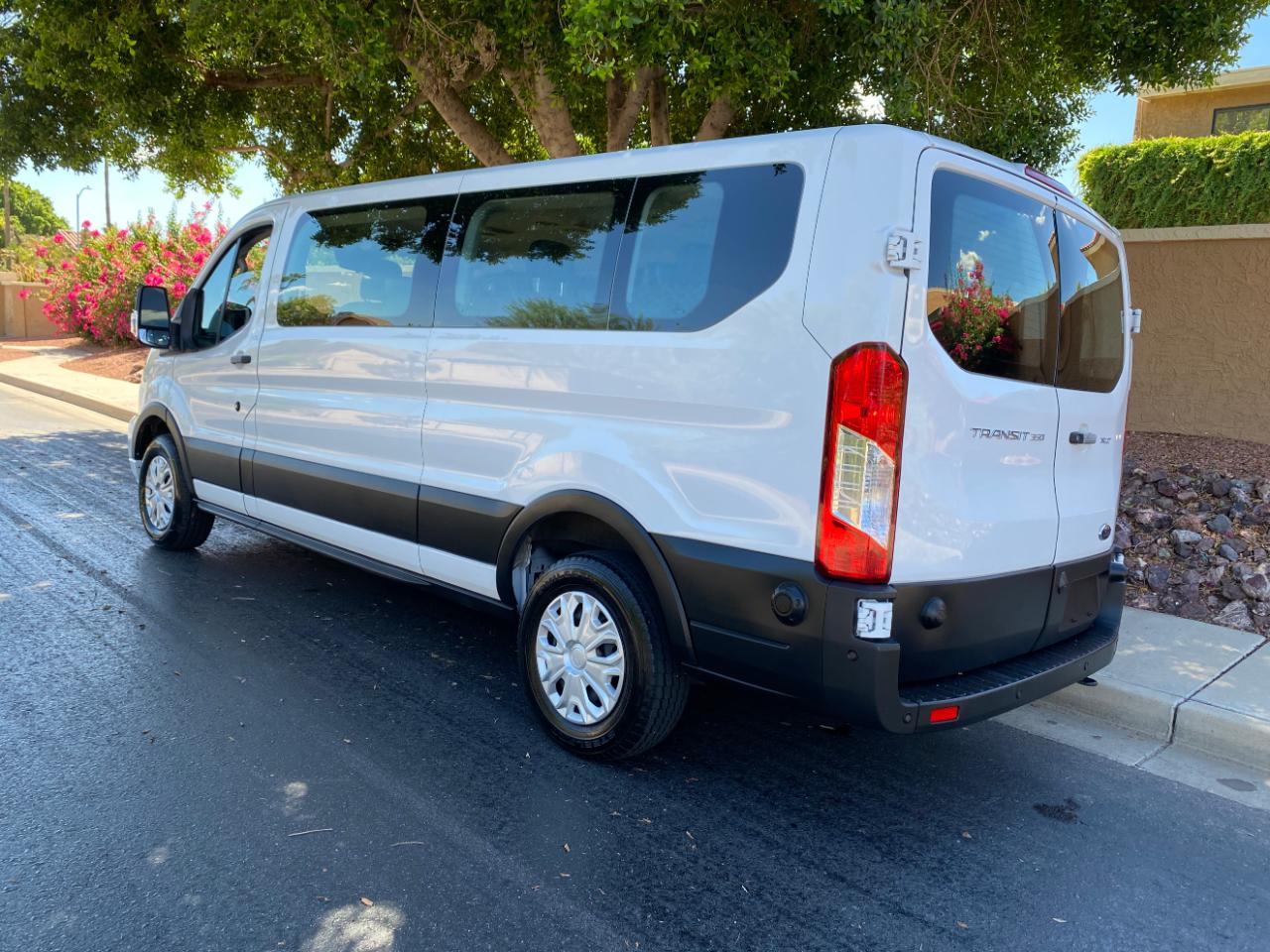 Ford Transit Passenger Wagon T-350 148" Low Roof XLT RWD 2024