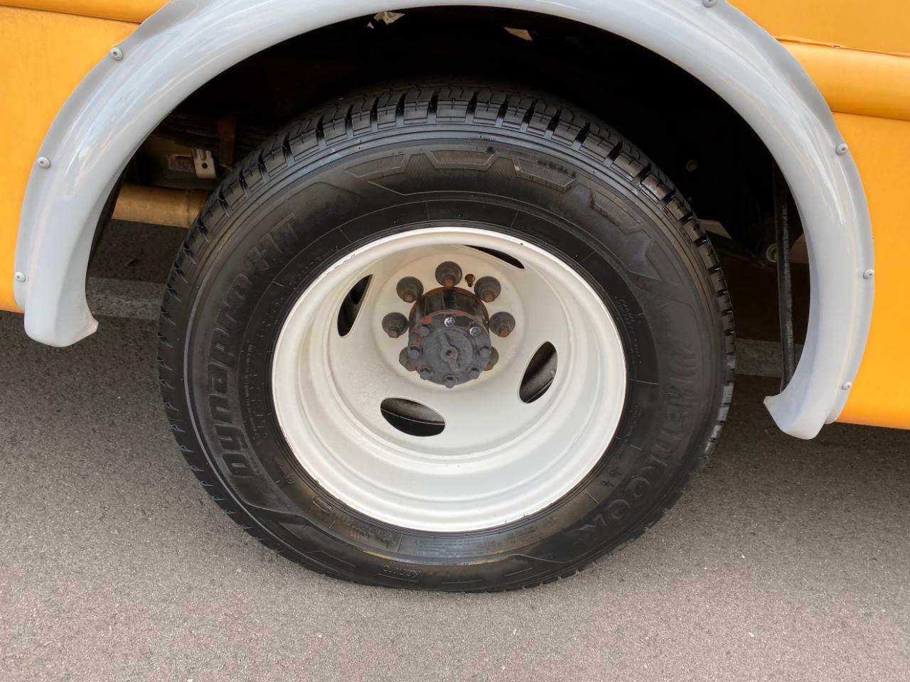 Ford E-Series Cutaway E-350 SRW 138" WB 2018