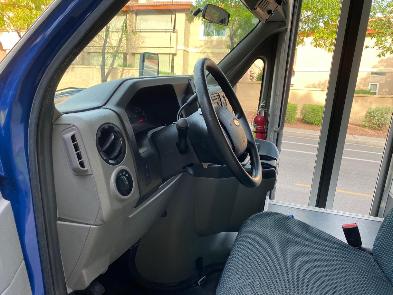 Ford E-Series Cutaway E-350 SRW 138" WB 2018