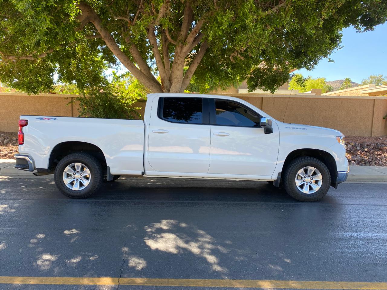Chevrolet Silverado 1500 4WD Crew Cab 157" LT 2023