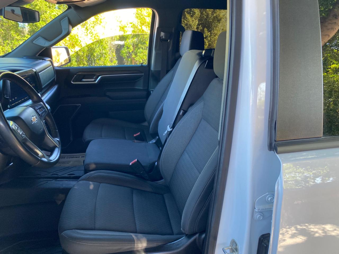 Chevrolet Silverado 1500 4WD Crew Cab 157" LT 2023
