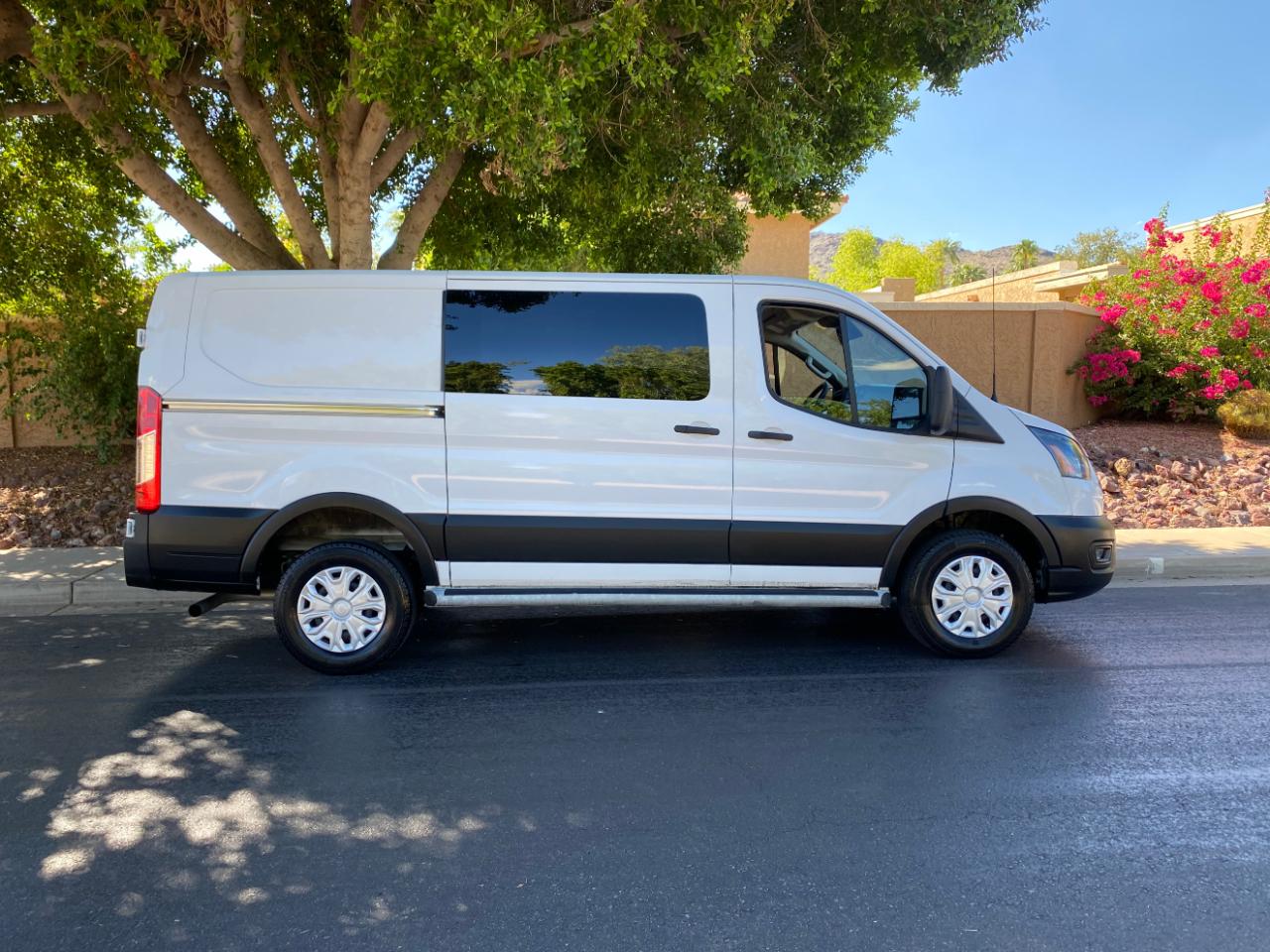 Ford Transit Cargo Van T-250 130" Low Rf 9070 GVWR RWD 2025