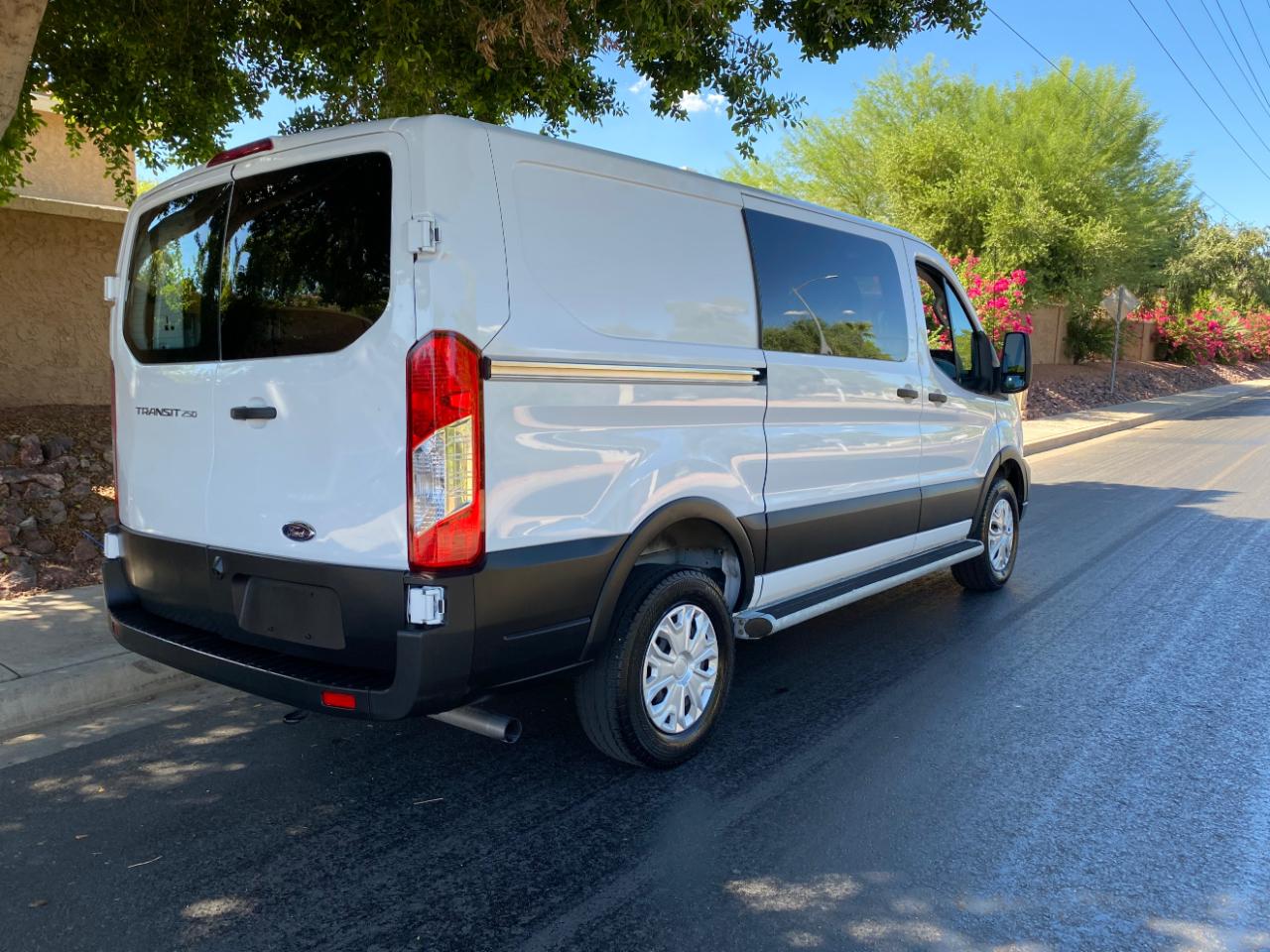 Ford Transit Cargo Van T-250 130" Low Rf 9070 GVWR RWD 2025