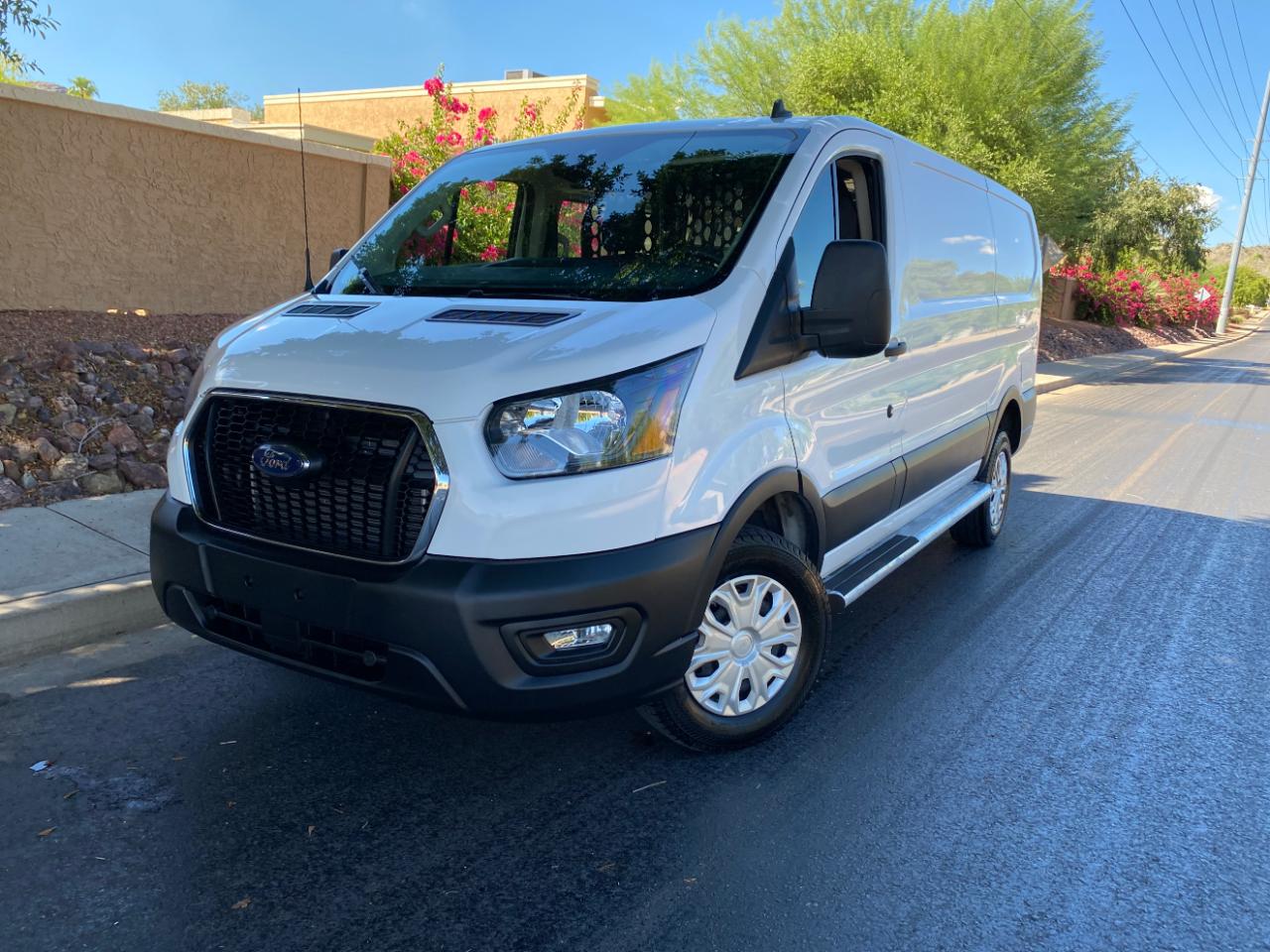 Ford Transit Cargo Van T-250 130" Low Rf 9070 GVWR RWD 2025
