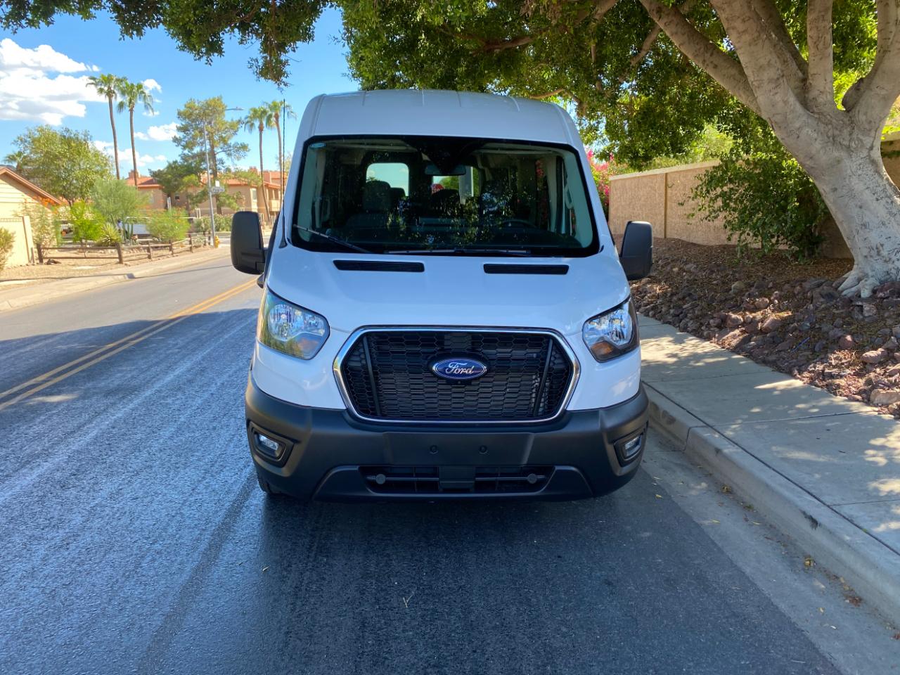 Ford Transit Passenger Wagon T-350 148" Med Roof XLT RWD 2024