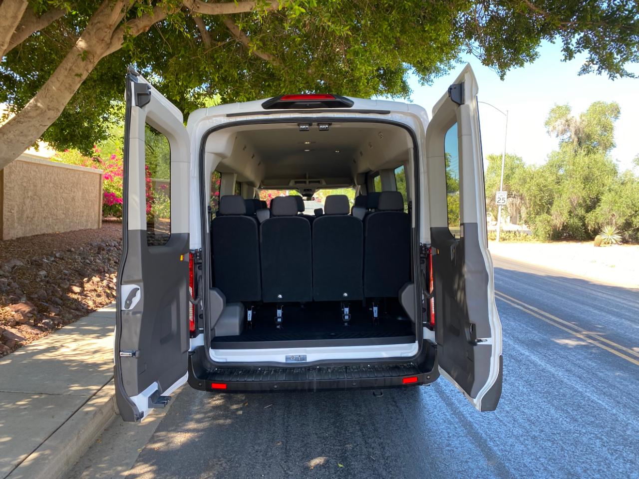 Ford Transit Passenger Wagon T-350 148" Med Roof XLT RWD 2024