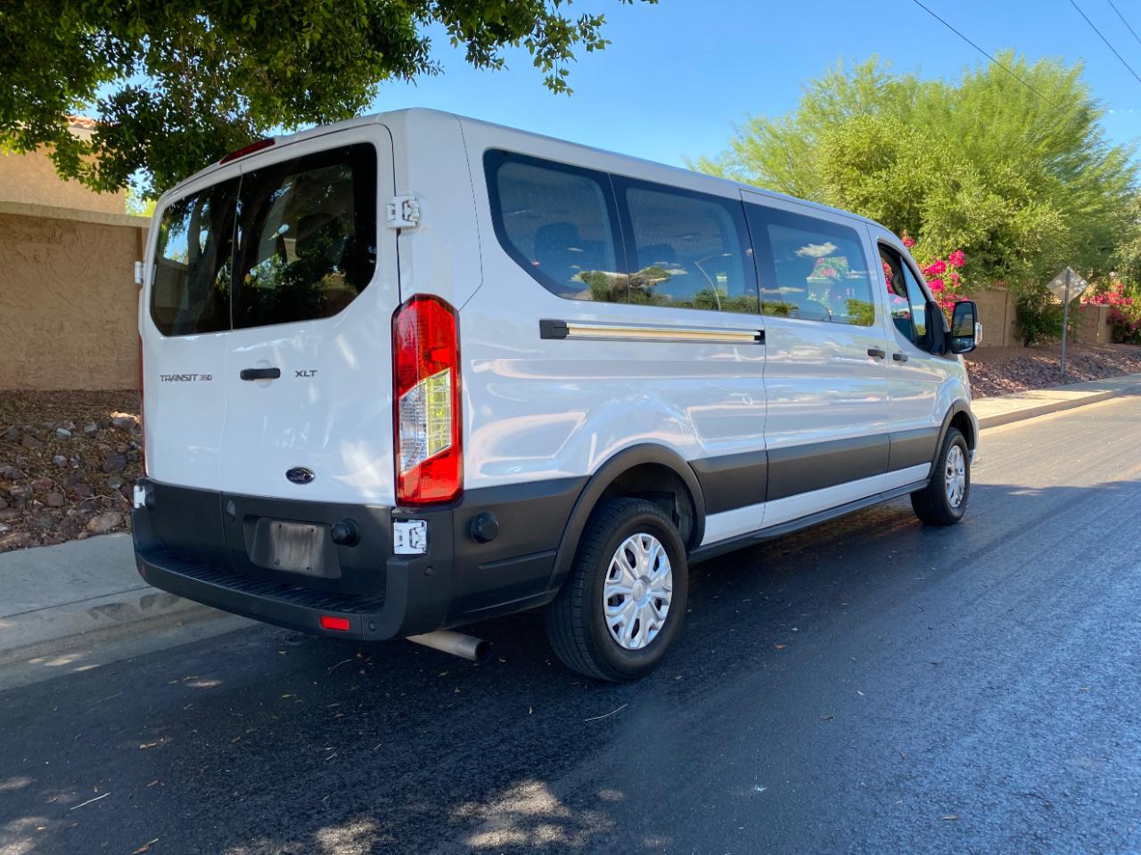 Ford Transit Passenger Wagon T-350 148" Low Roof XLT RWD 2024