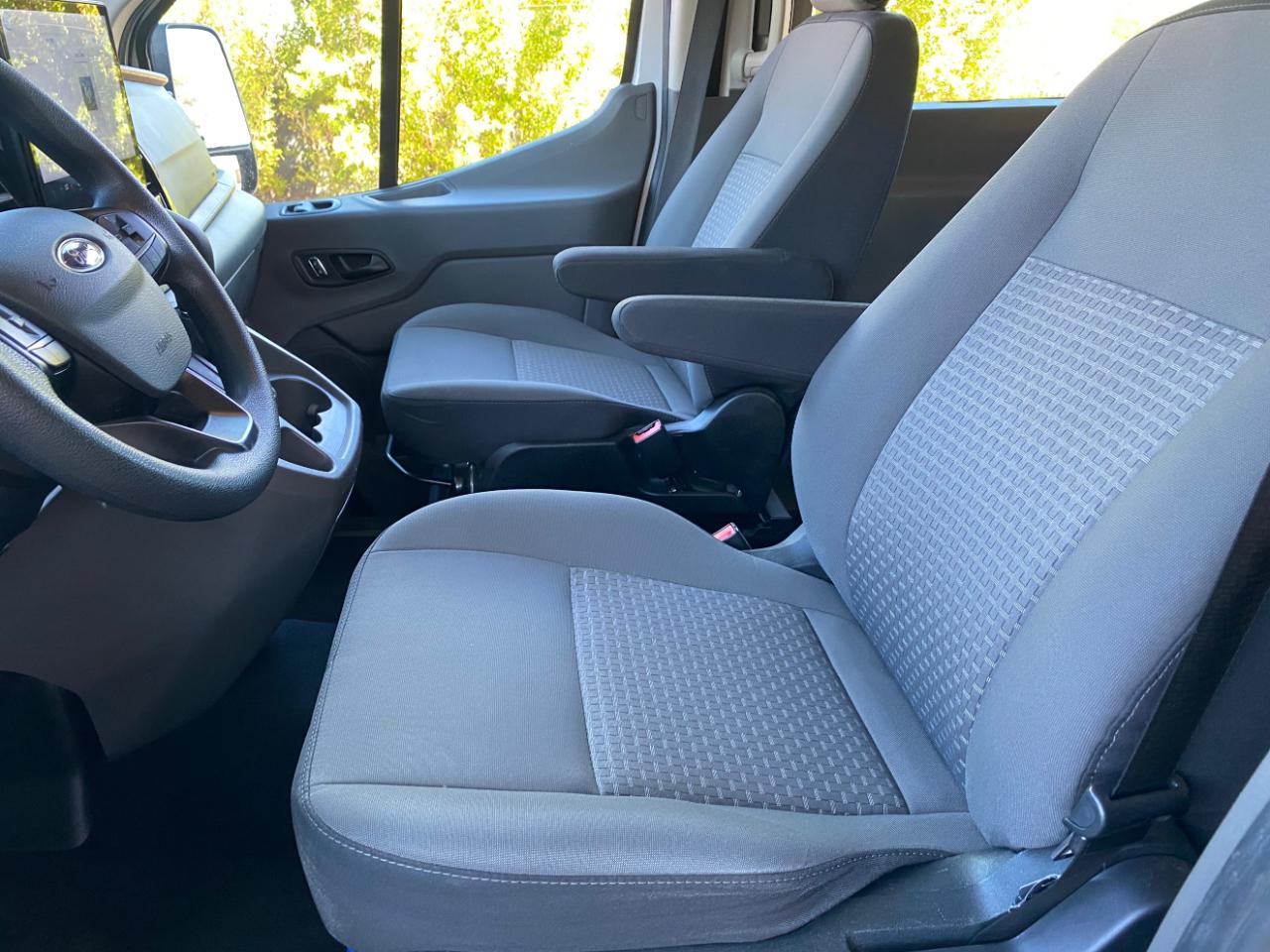 Ford Transit Passenger Wagon T-350 148" Low Roof XLT RWD 2024