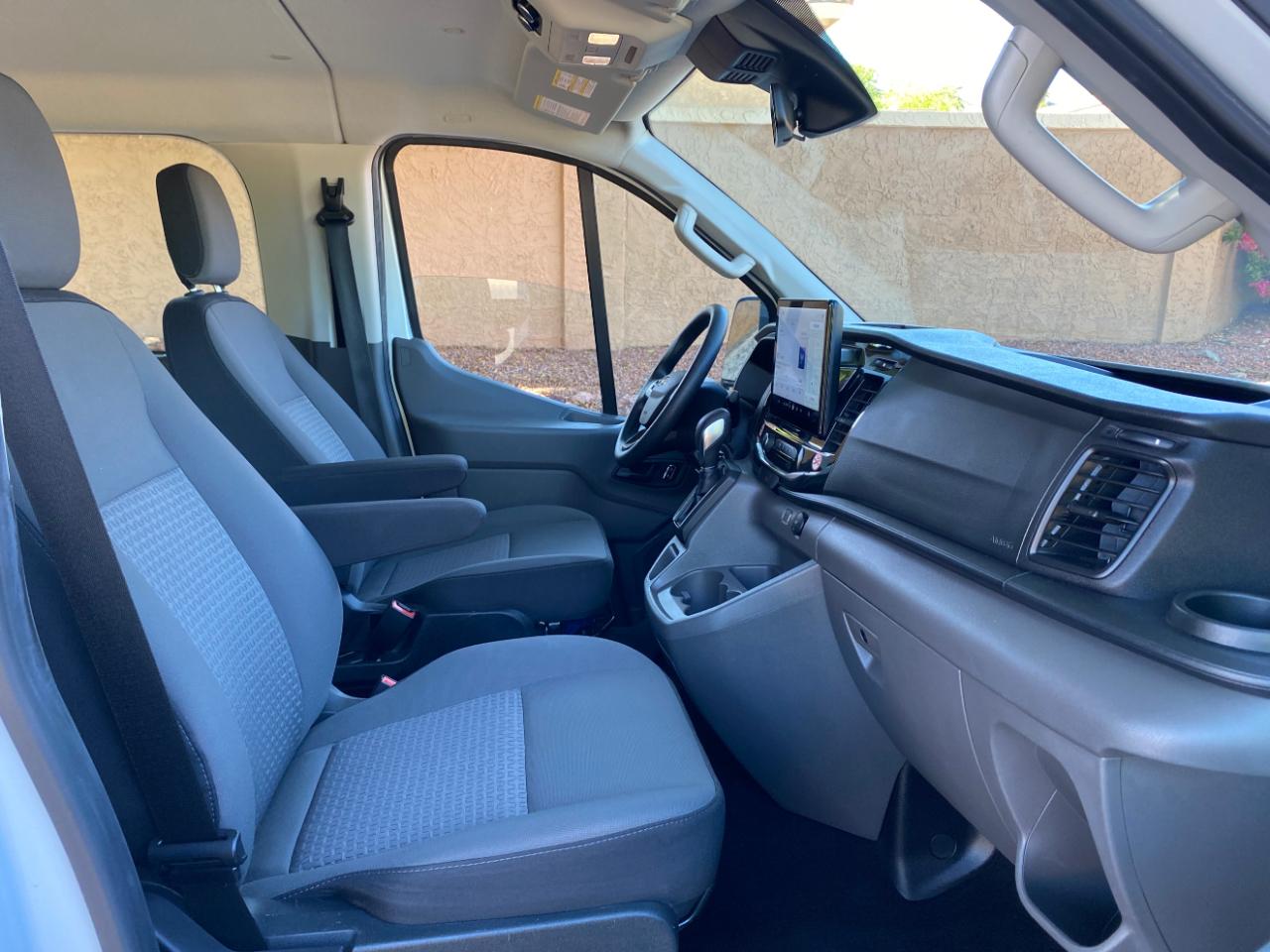 Ford Transit Passenger Wagon T-350 148" Low Roof XLT RWD 2024