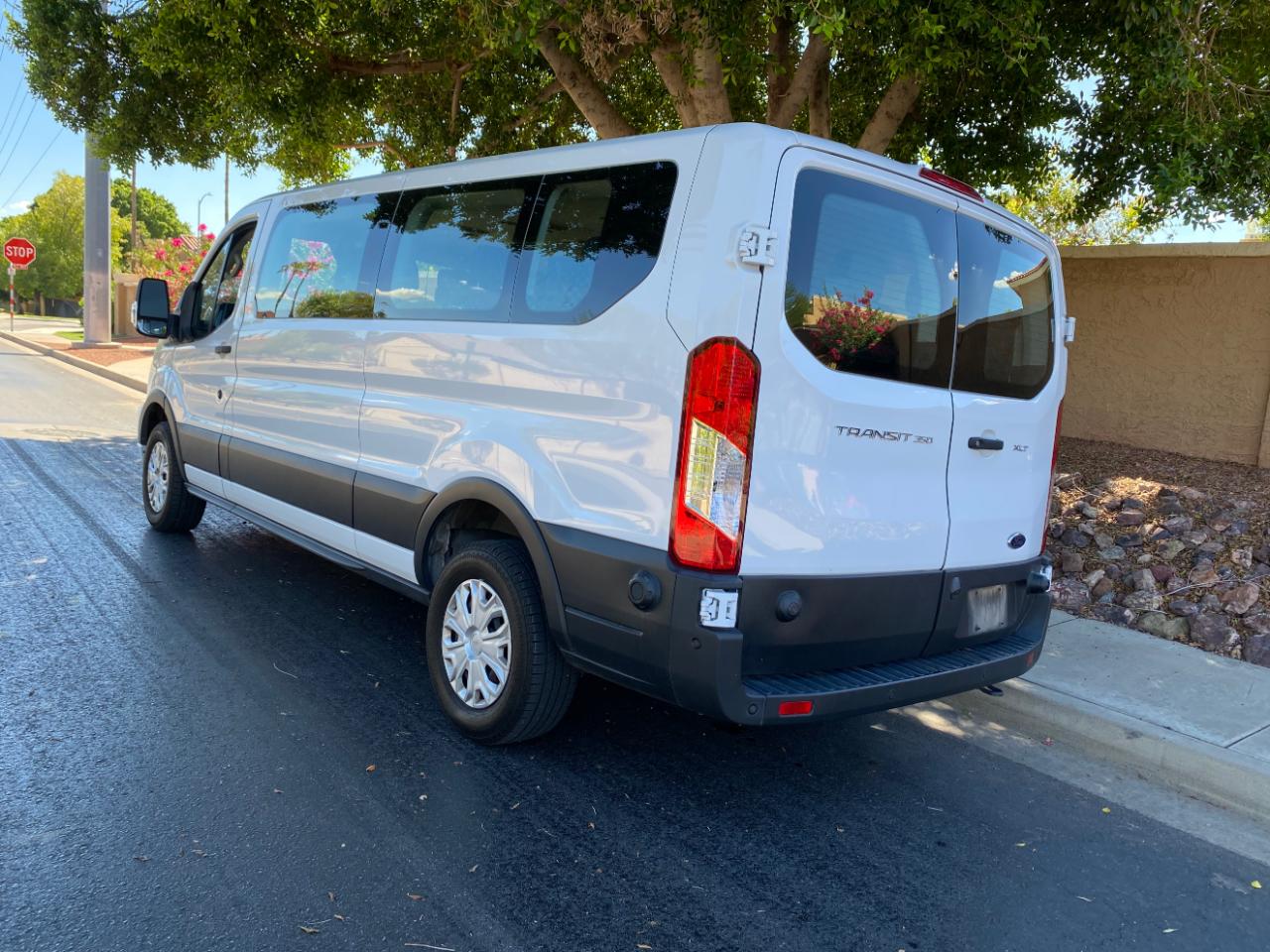 Ford Transit Passenger Wagon T-350 148" Low Roof XLT RWD 2024