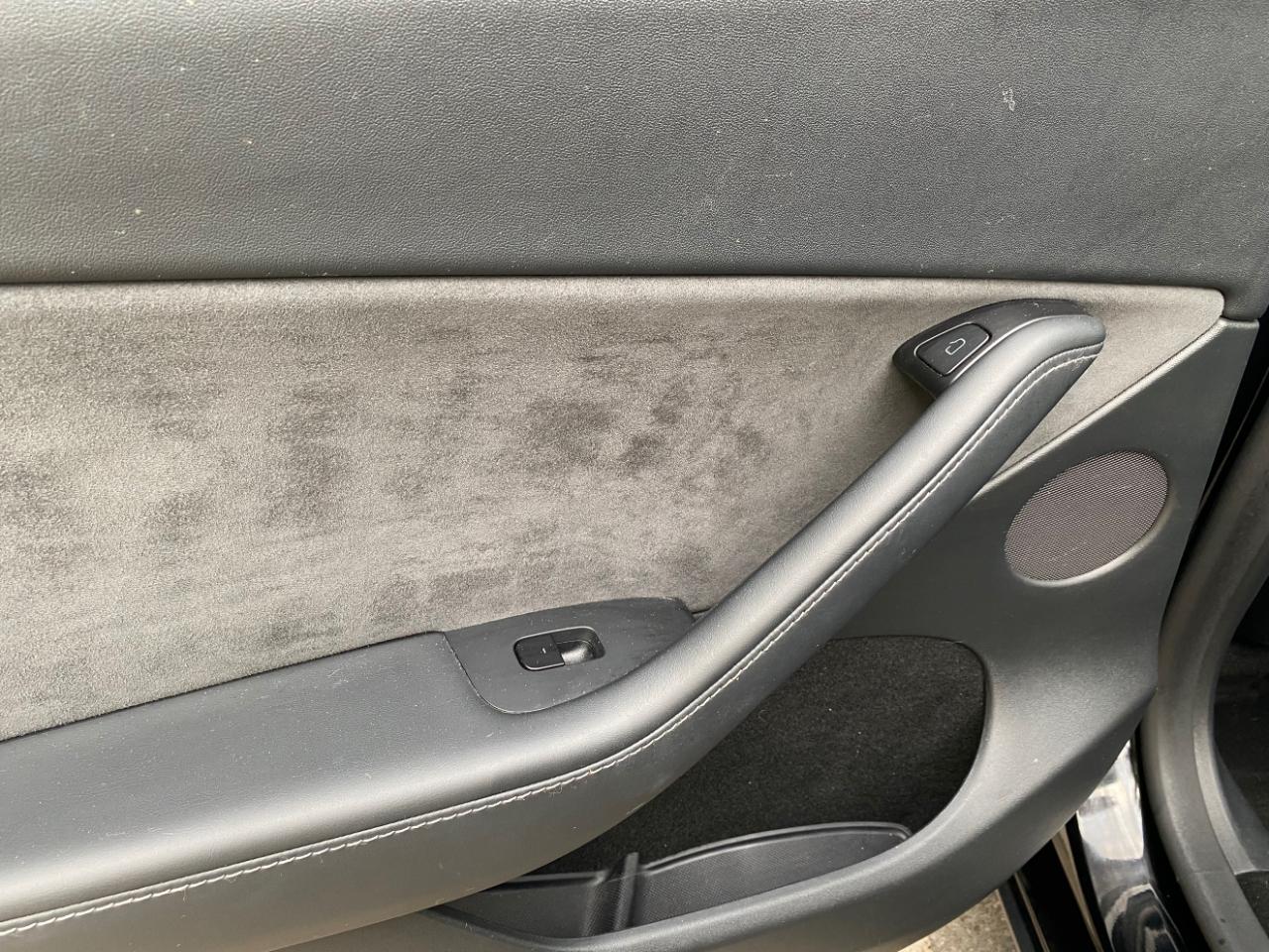 Tesla Model Y Long Range RWD *Ltd Avail* 2025