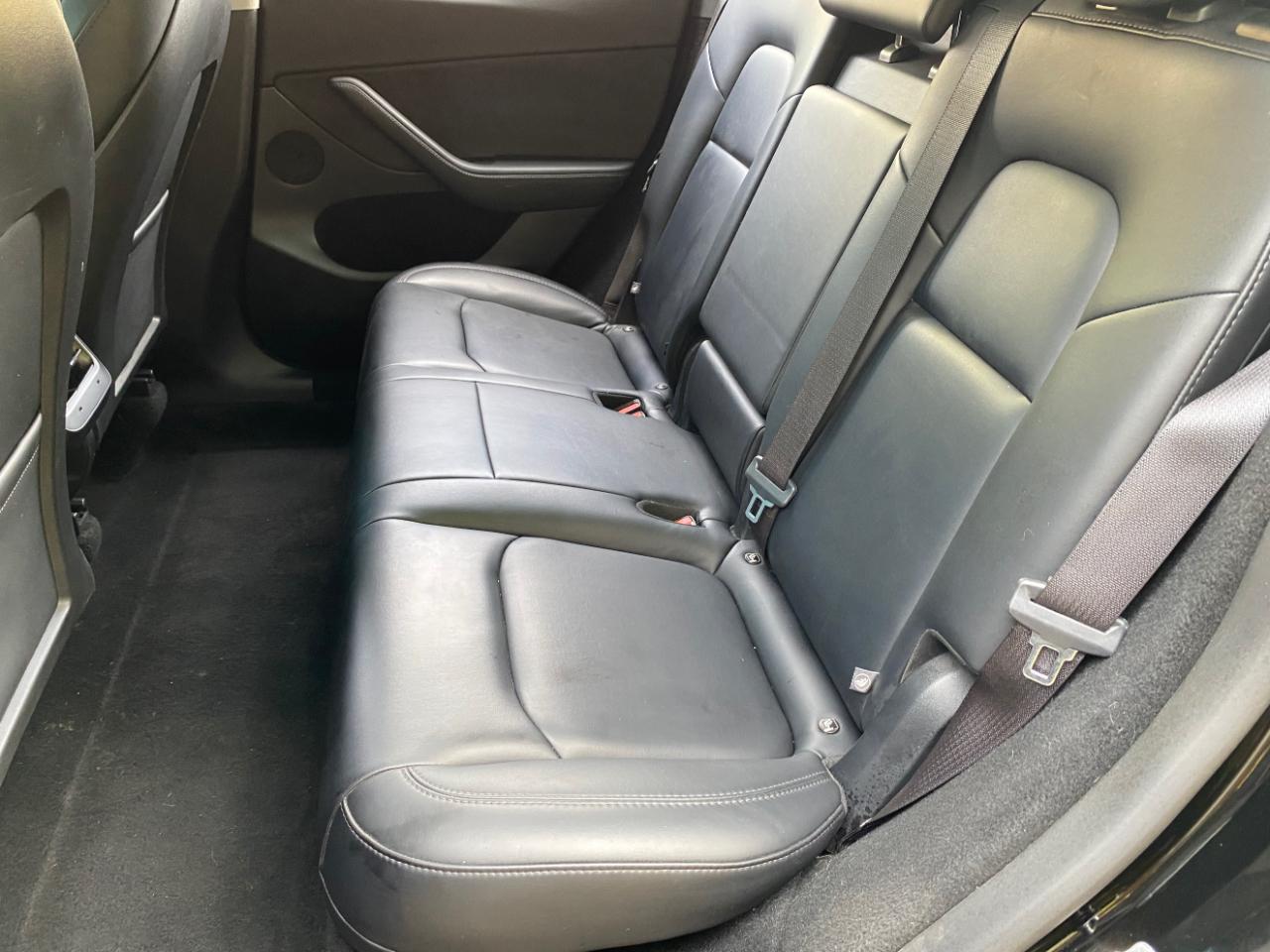 Tesla Model Y Long Range RWD *Ltd Avail* 2025