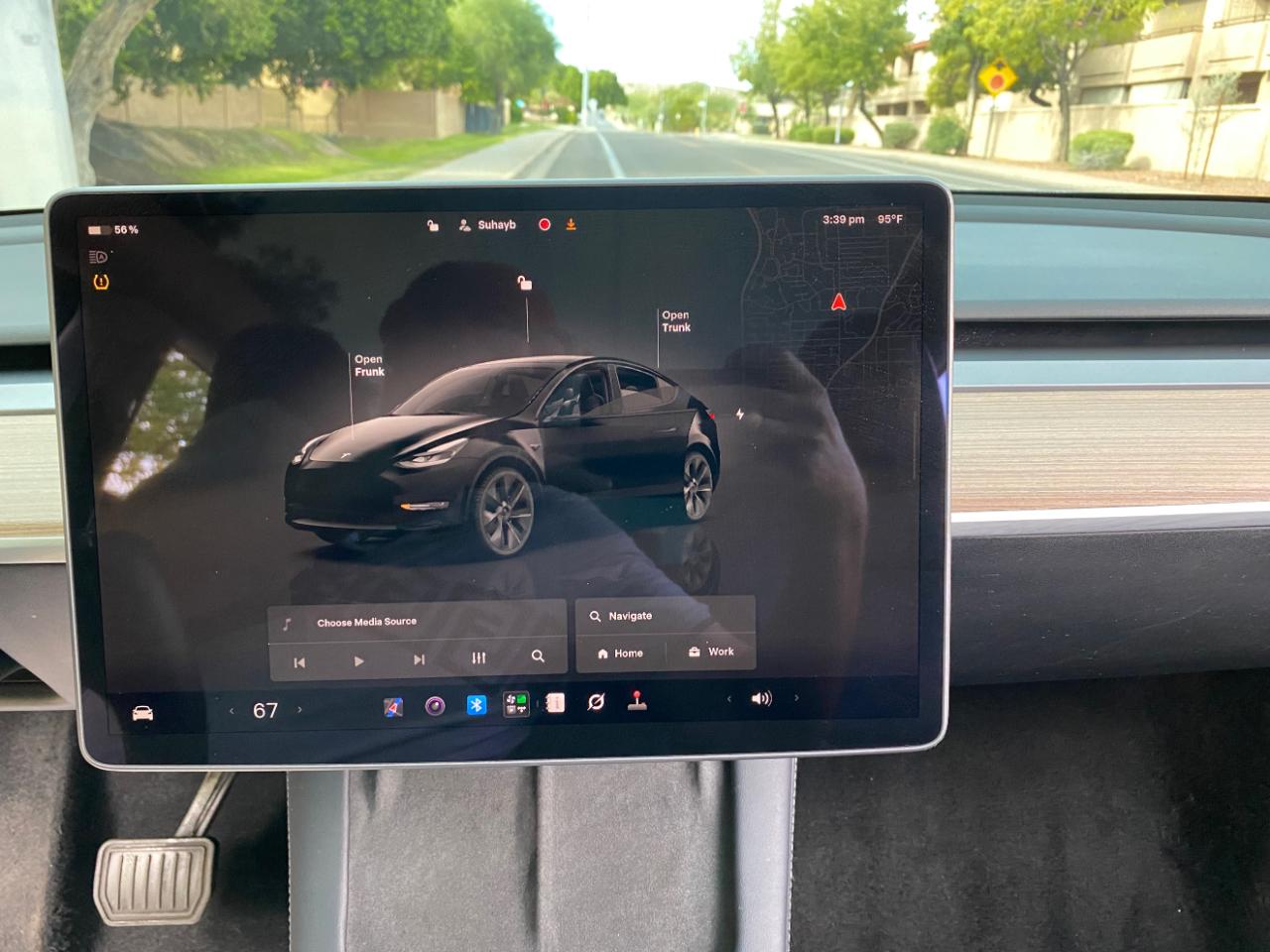 Tesla Model Y Long Range RWD *Ltd Avail* 2025