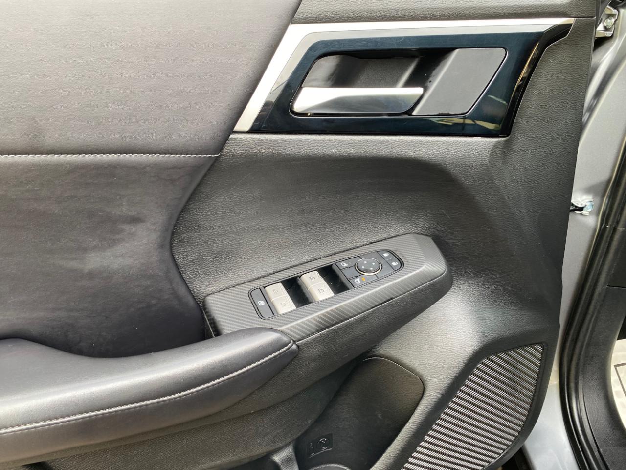 Mitsubishi Outlander SE Launch Edition FWD 2022