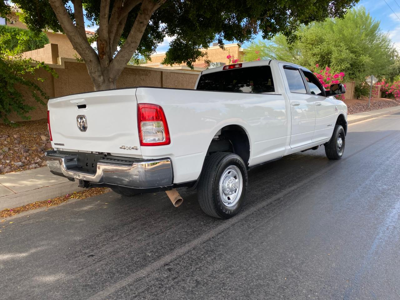 RAM 2500 Big Horn 4x4 Crew Cab 8' Box 2021
