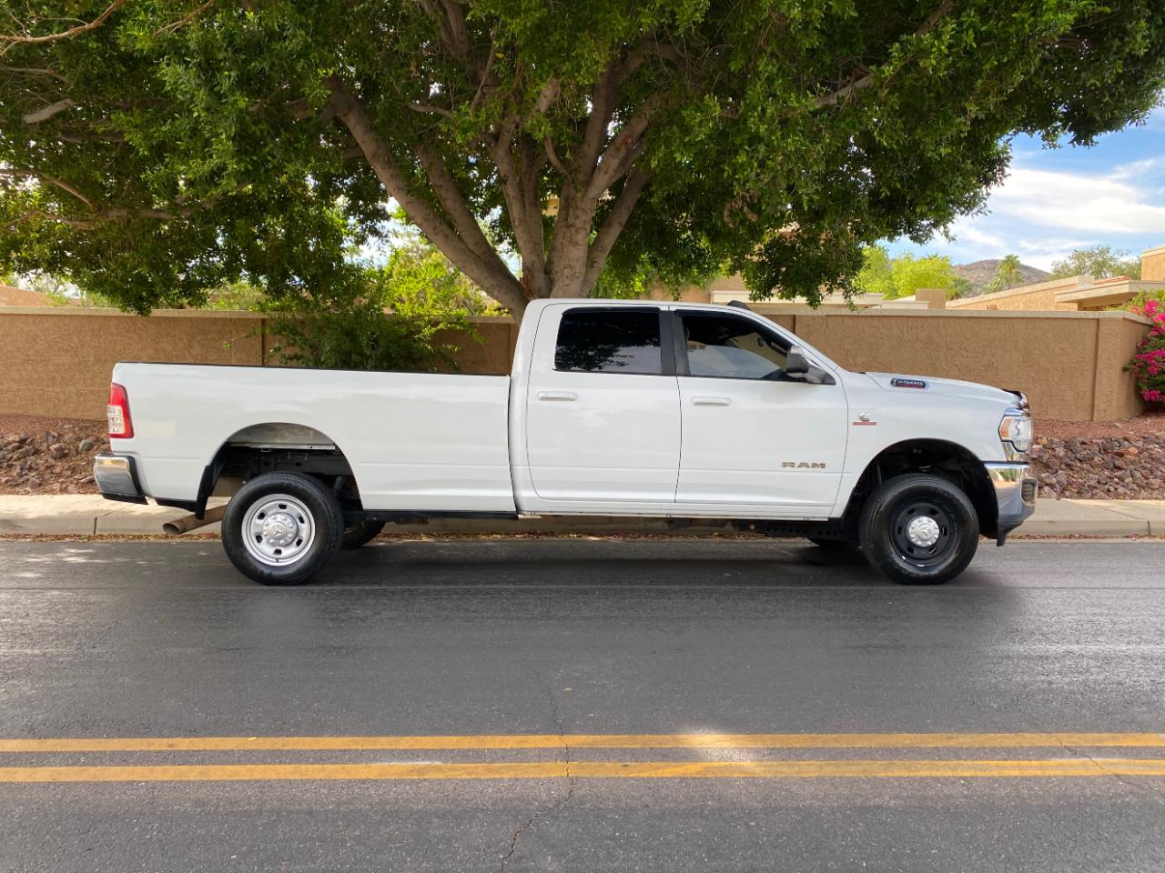 RAM 2500 Big Horn 4x4 Crew Cab 8' Box 2021