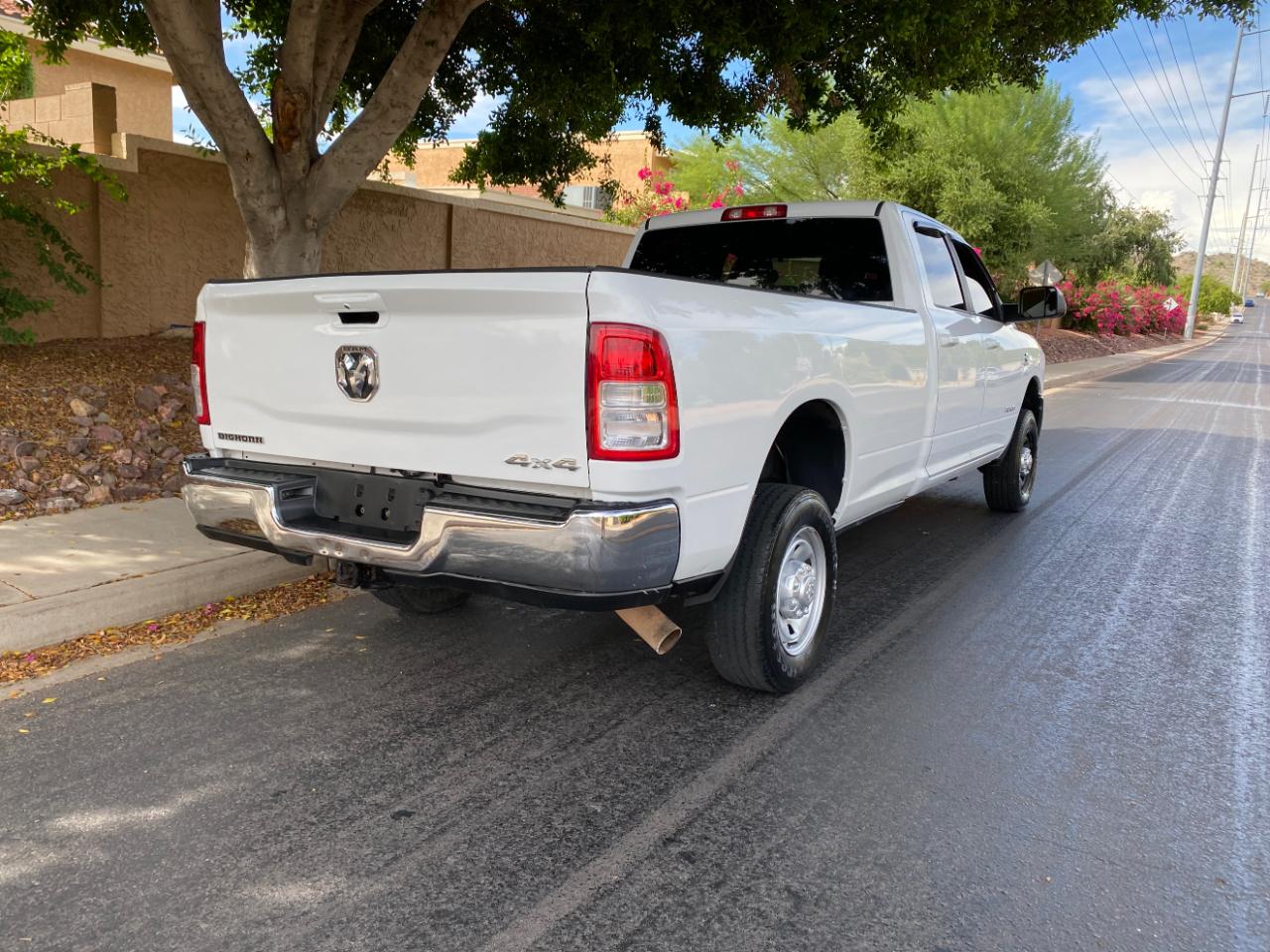 RAM 2500 Big Horn 4x4 Crew Cab 8' Box 2021