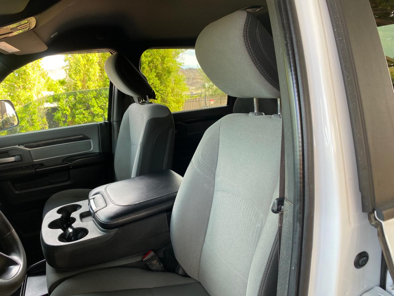 RAM 2500 Big Horn 4x4 Crew Cab 8' Box 2021