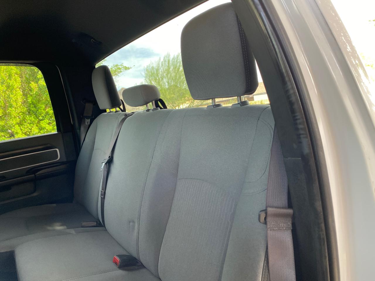 RAM 2500 Big Horn 4x4 Crew Cab 8' Box 2021