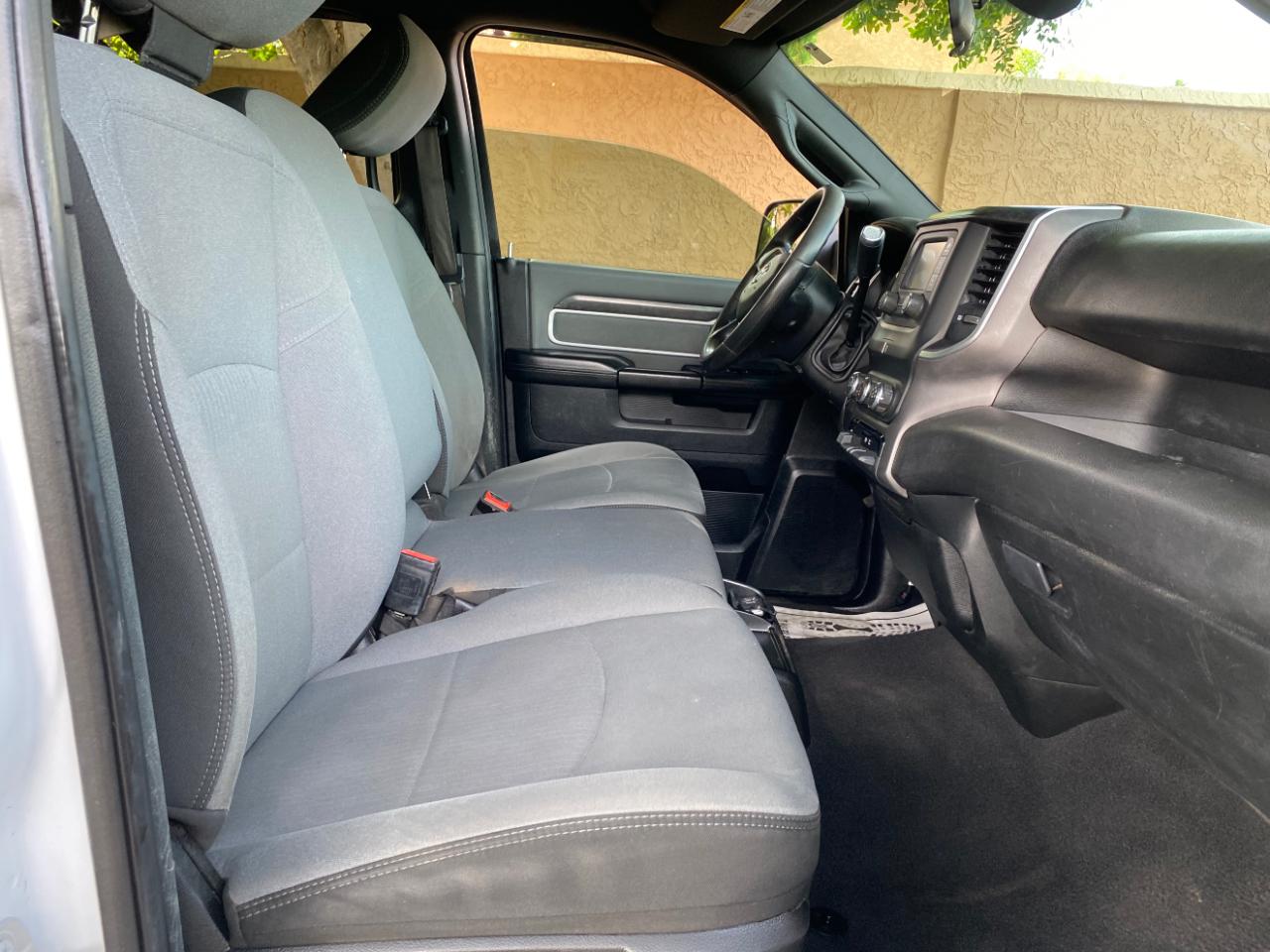 RAM 2500 Big Horn 4x4 Crew Cab 8' Box 2021