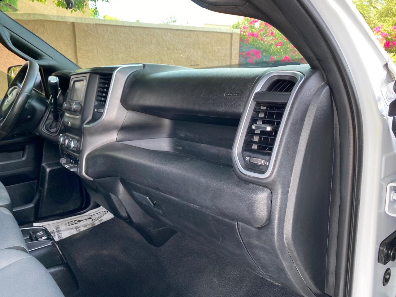 RAM 2500 Big Horn 4x4 Crew Cab 8' Box 2021