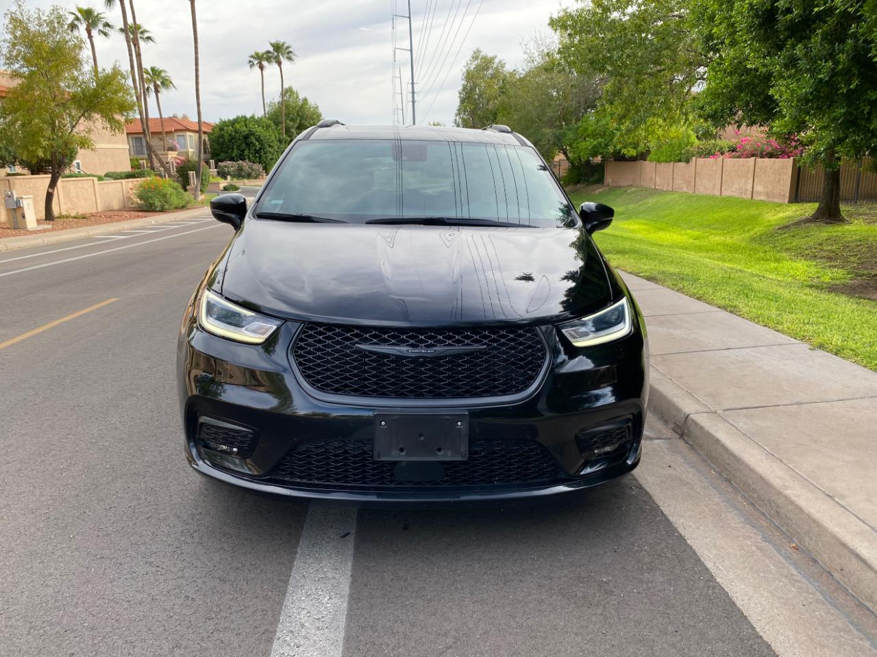 Chrysler Pacifica Limited FWD 2025
