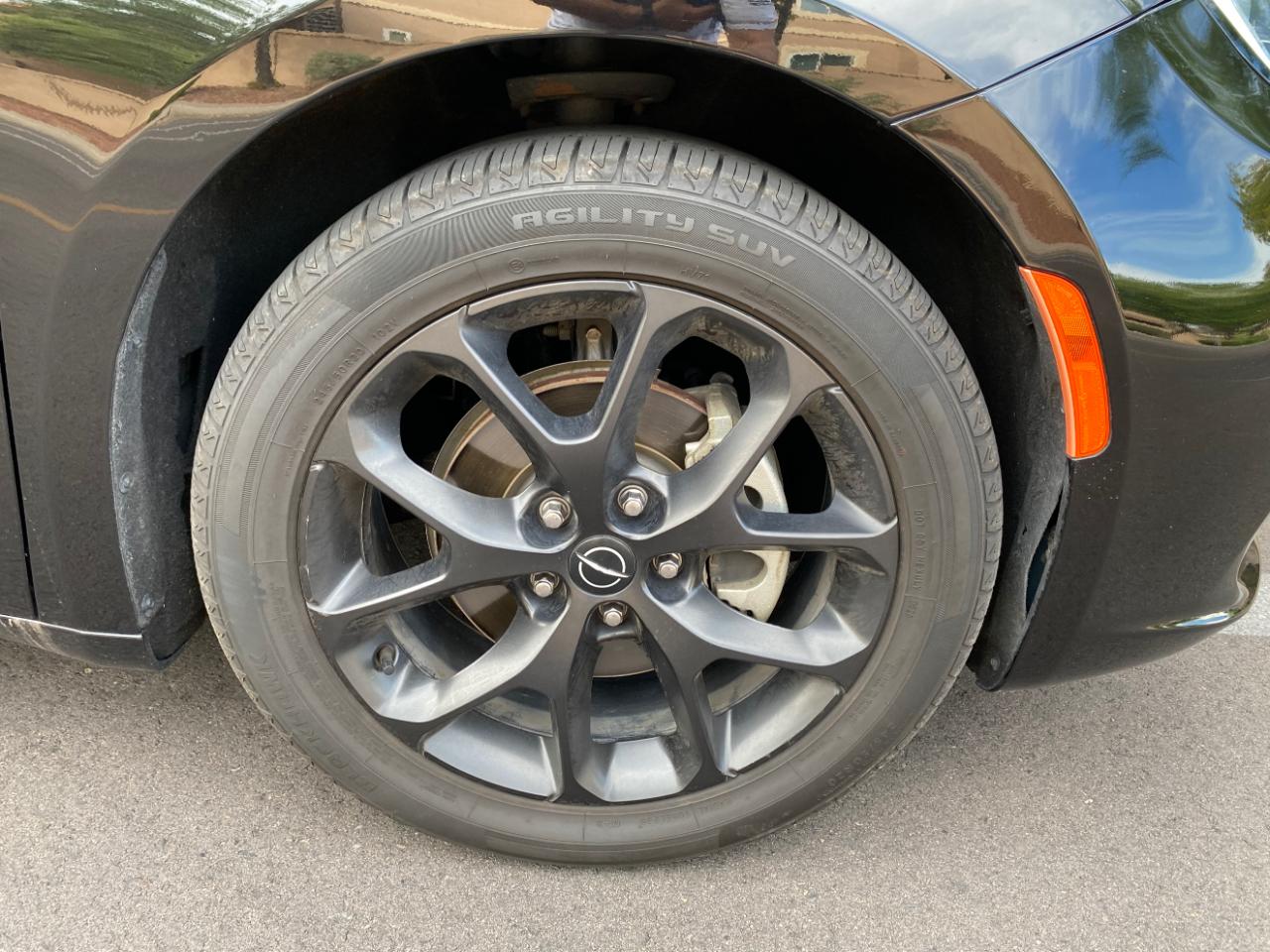 Chrysler Pacifica Limited FWD 2025