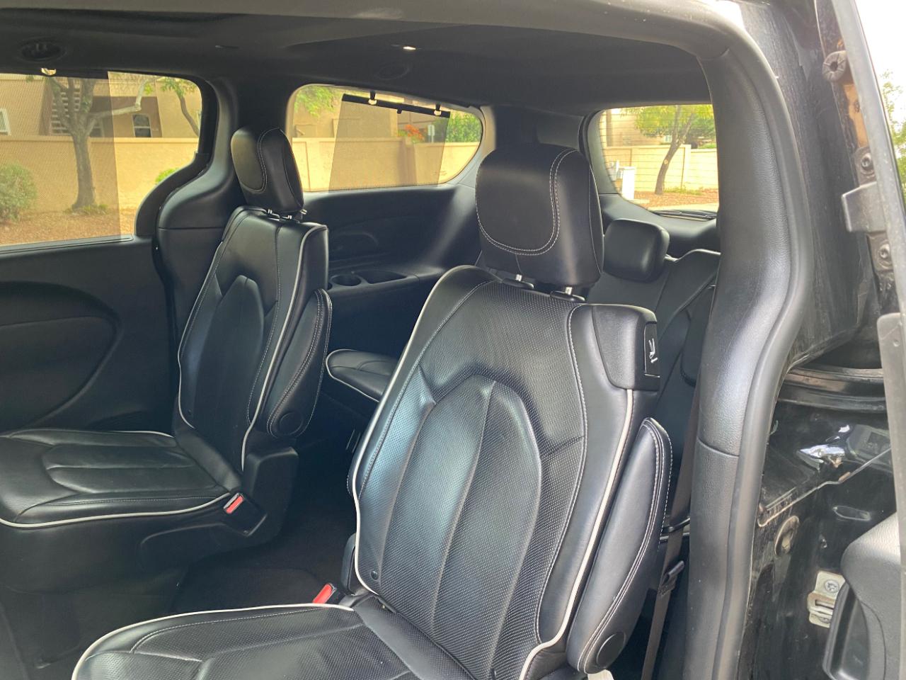 Chrysler Pacifica Limited FWD 2025