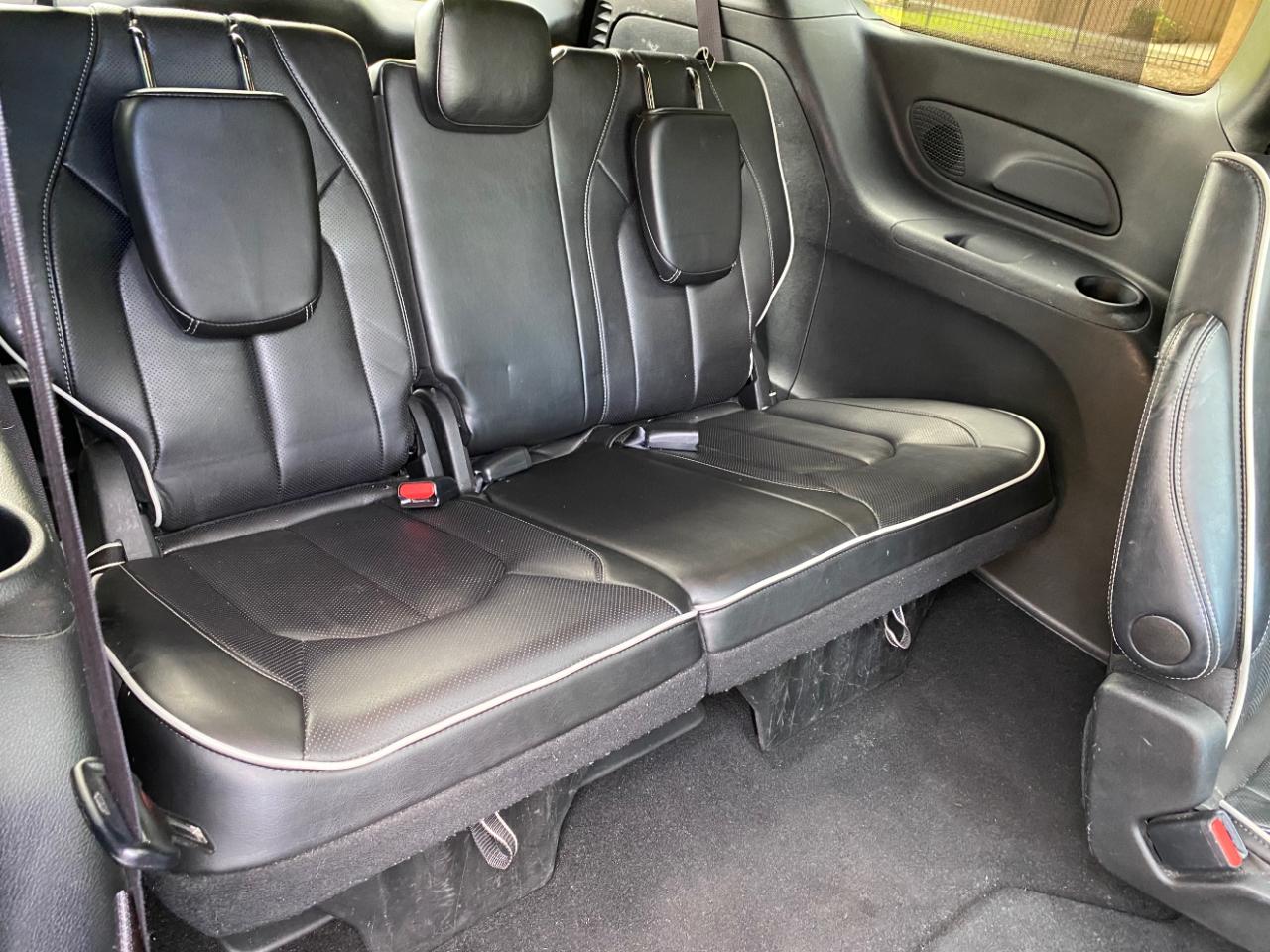 Chrysler Pacifica Limited FWD 2025