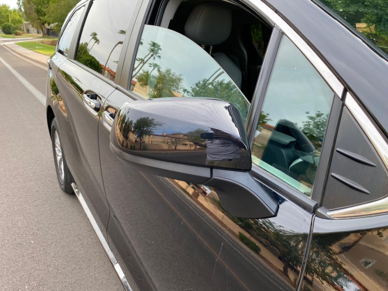 Toyota Sienna XLE FWD 8-Passenger (Natl) 2024