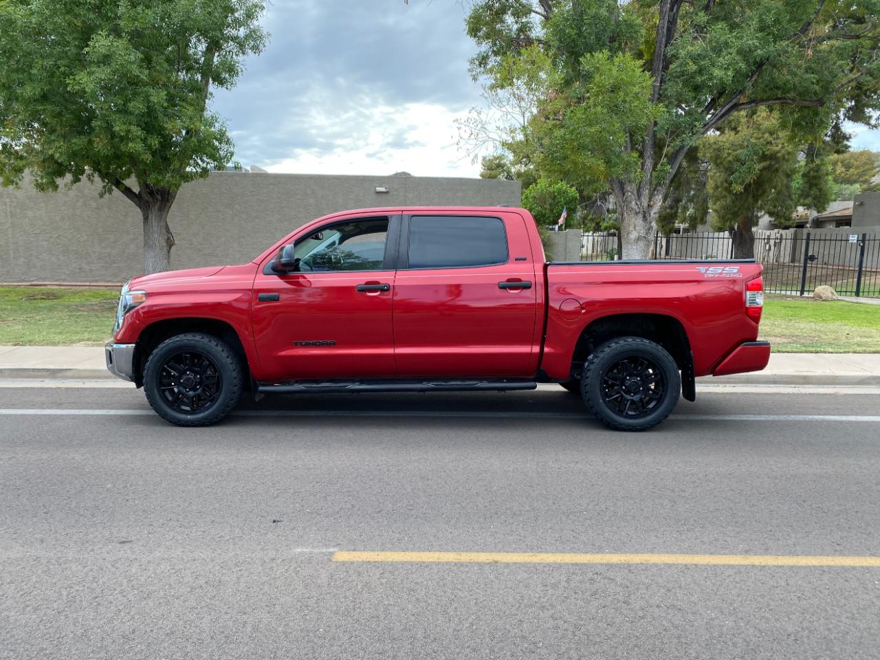 Toyota Tundra 2WD SR5 CrewMax 5.5' Bed 5.7L (Natl) 2021