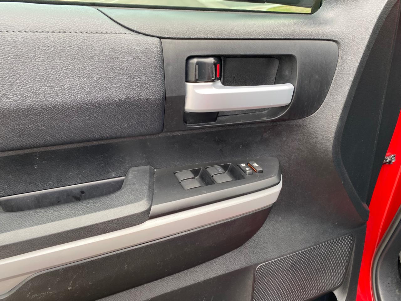 Toyota Tundra 2WD SR5 CrewMax 5.5' Bed 5.7L (Natl) 2021
