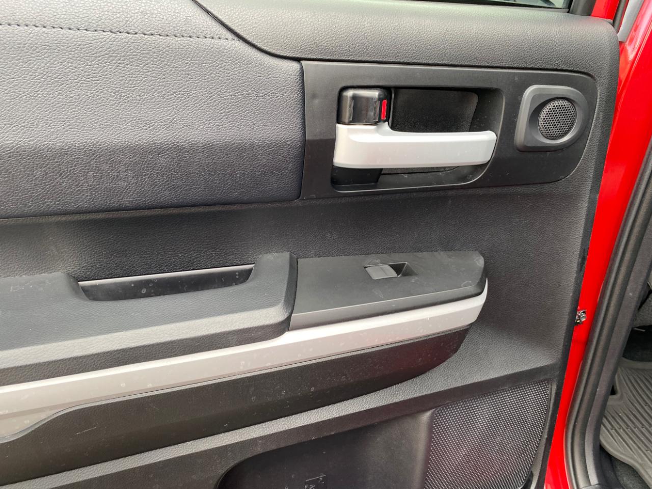 Toyota Tundra 2WD SR5 CrewMax 5.5' Bed 5.7L (Natl) 2021