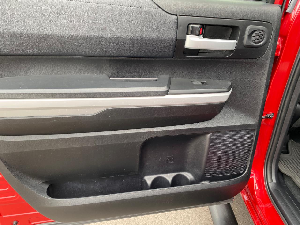 Toyota Tundra 2WD SR5 CrewMax 5.5' Bed 5.7L (Natl) 2021