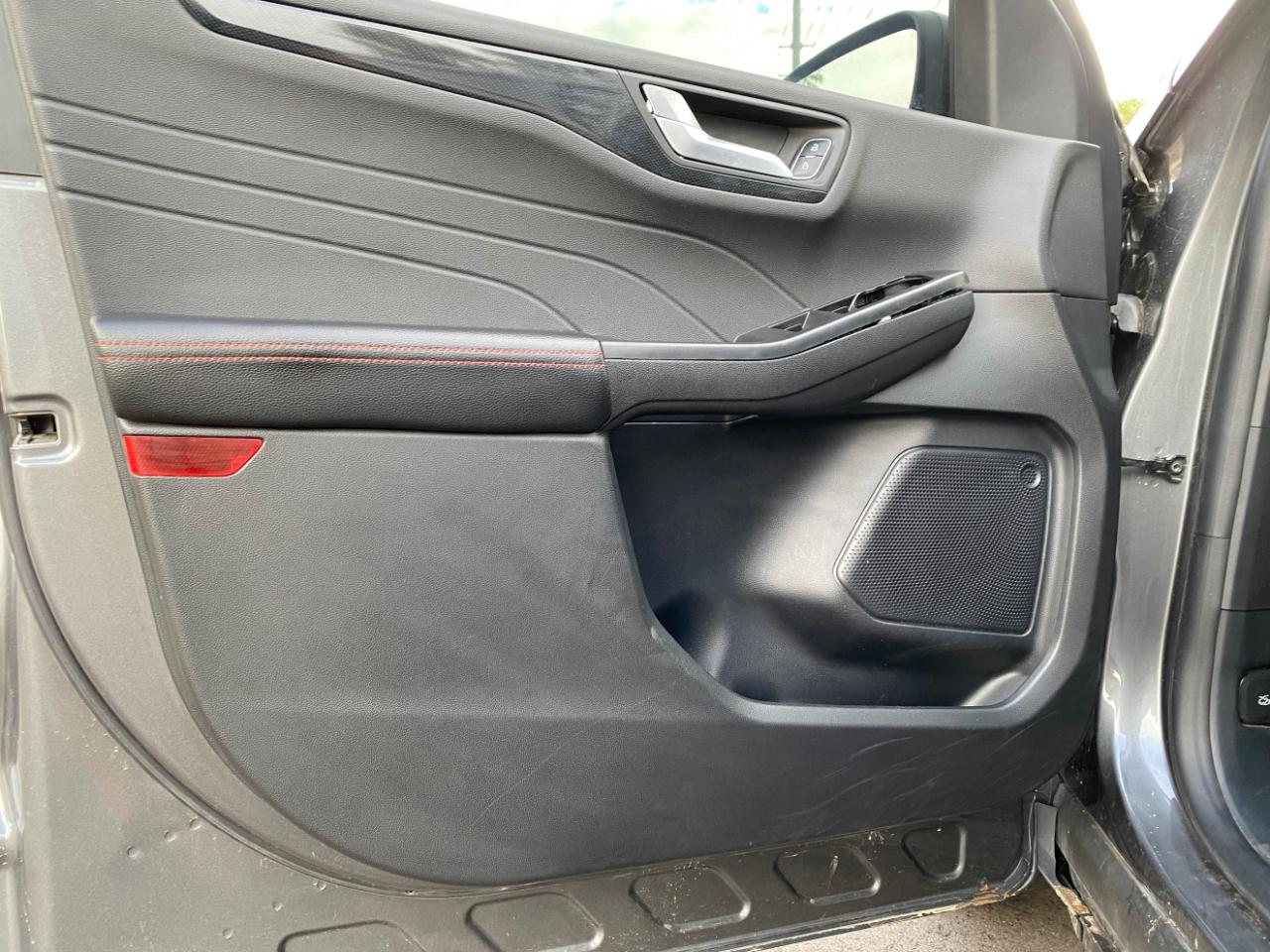 Ford Escape ST-Line FWD 2025