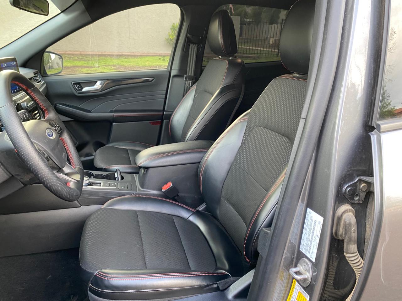 Ford Escape ST-Line FWD 2025