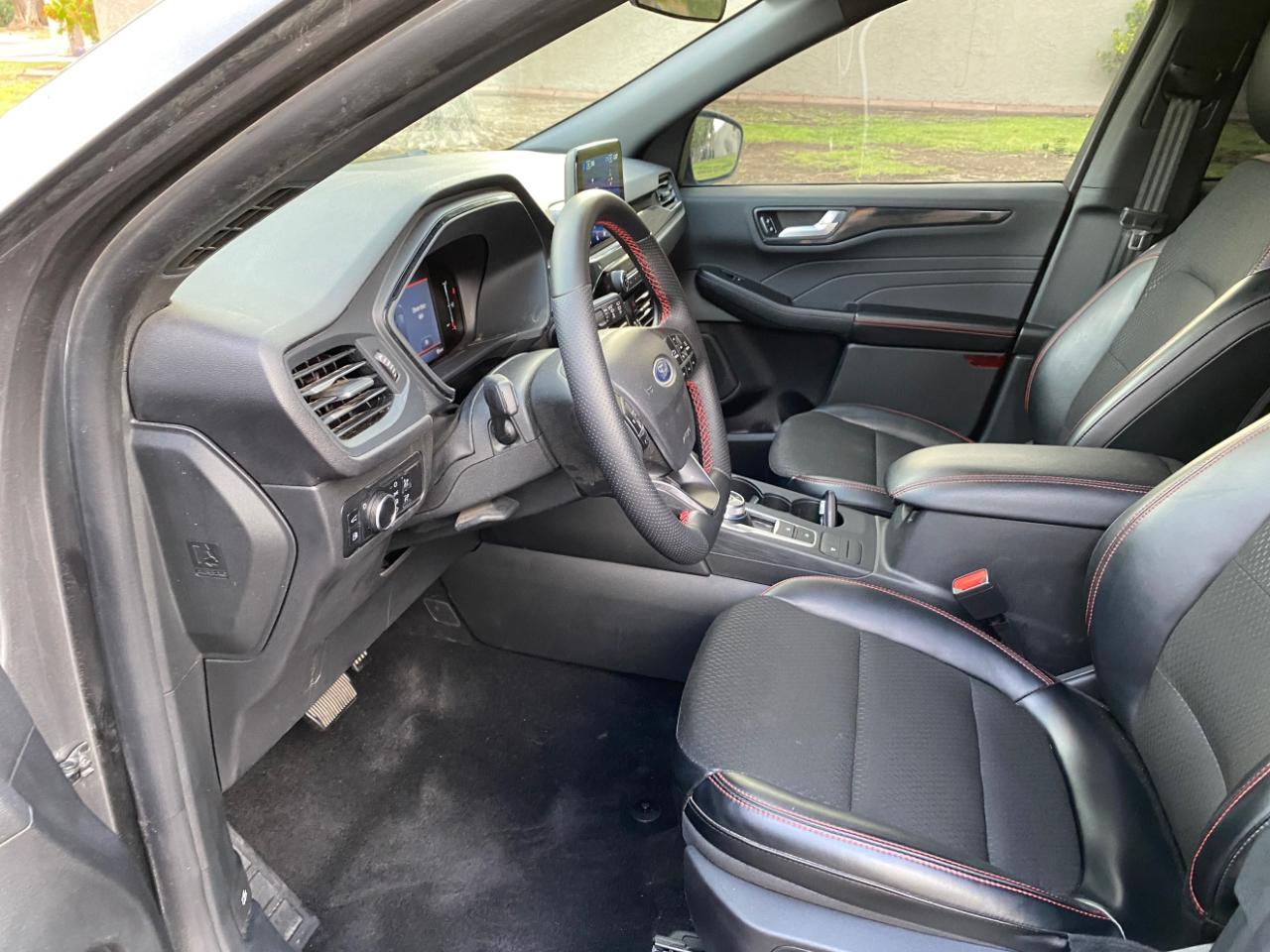 Ford Escape ST-Line FWD 2025