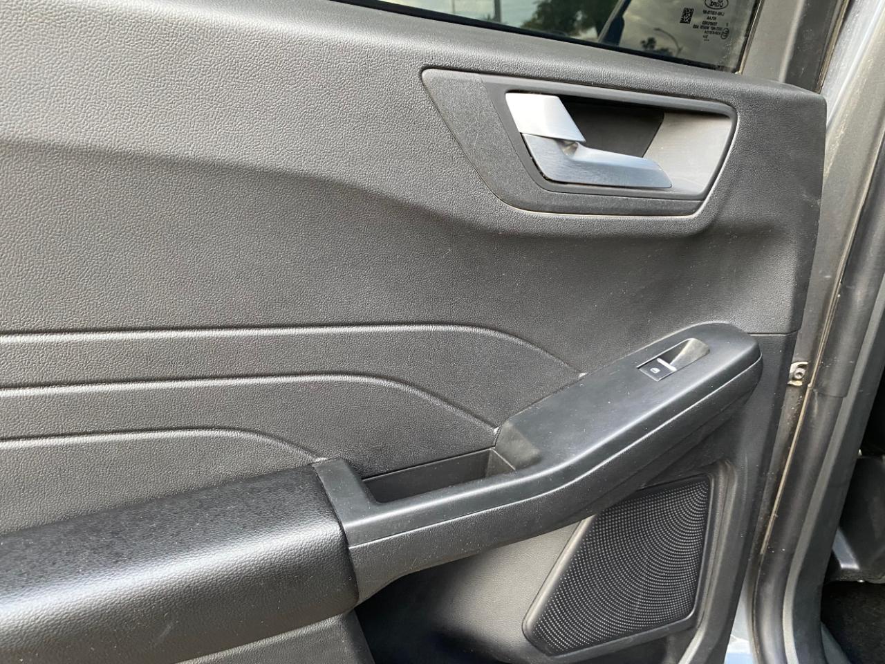 Ford Escape ST-Line FWD 2025