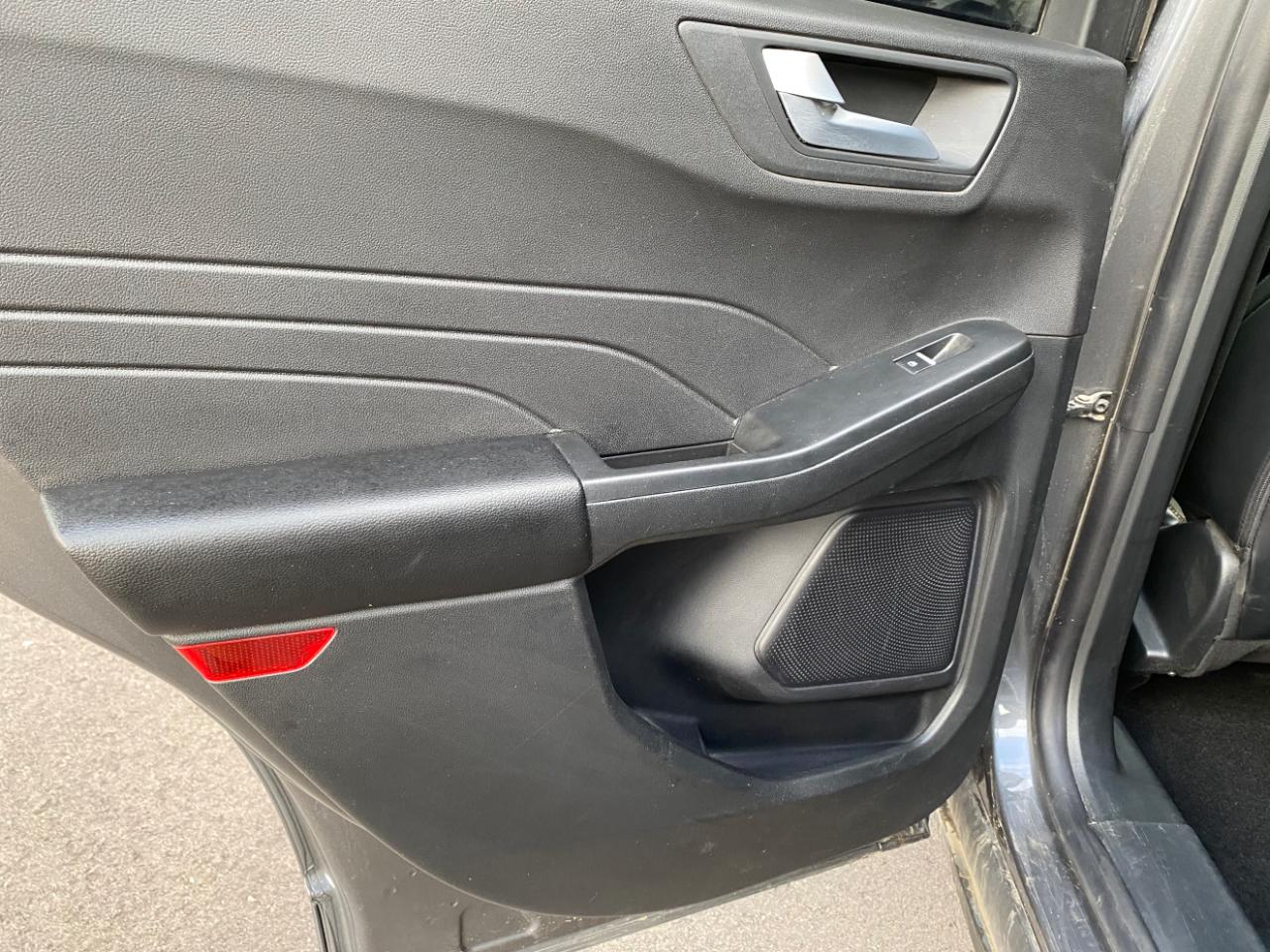 Ford Escape ST-Line FWD 2025