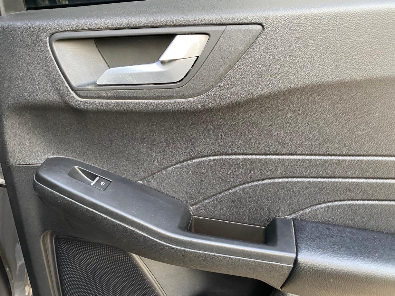 Ford Escape ST-Line FWD 2025