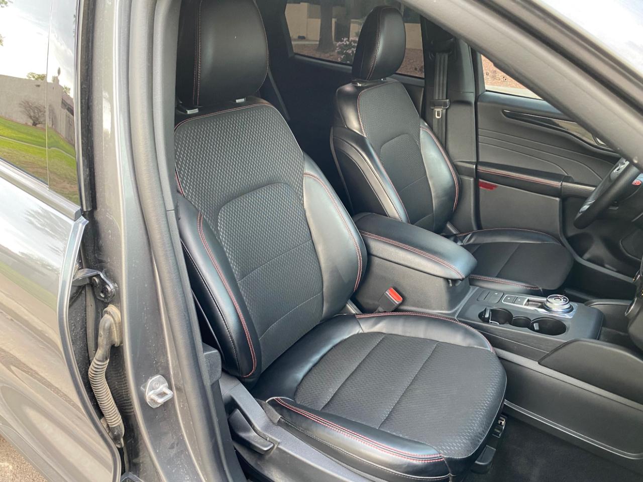Ford Escape ST-Line FWD 2025