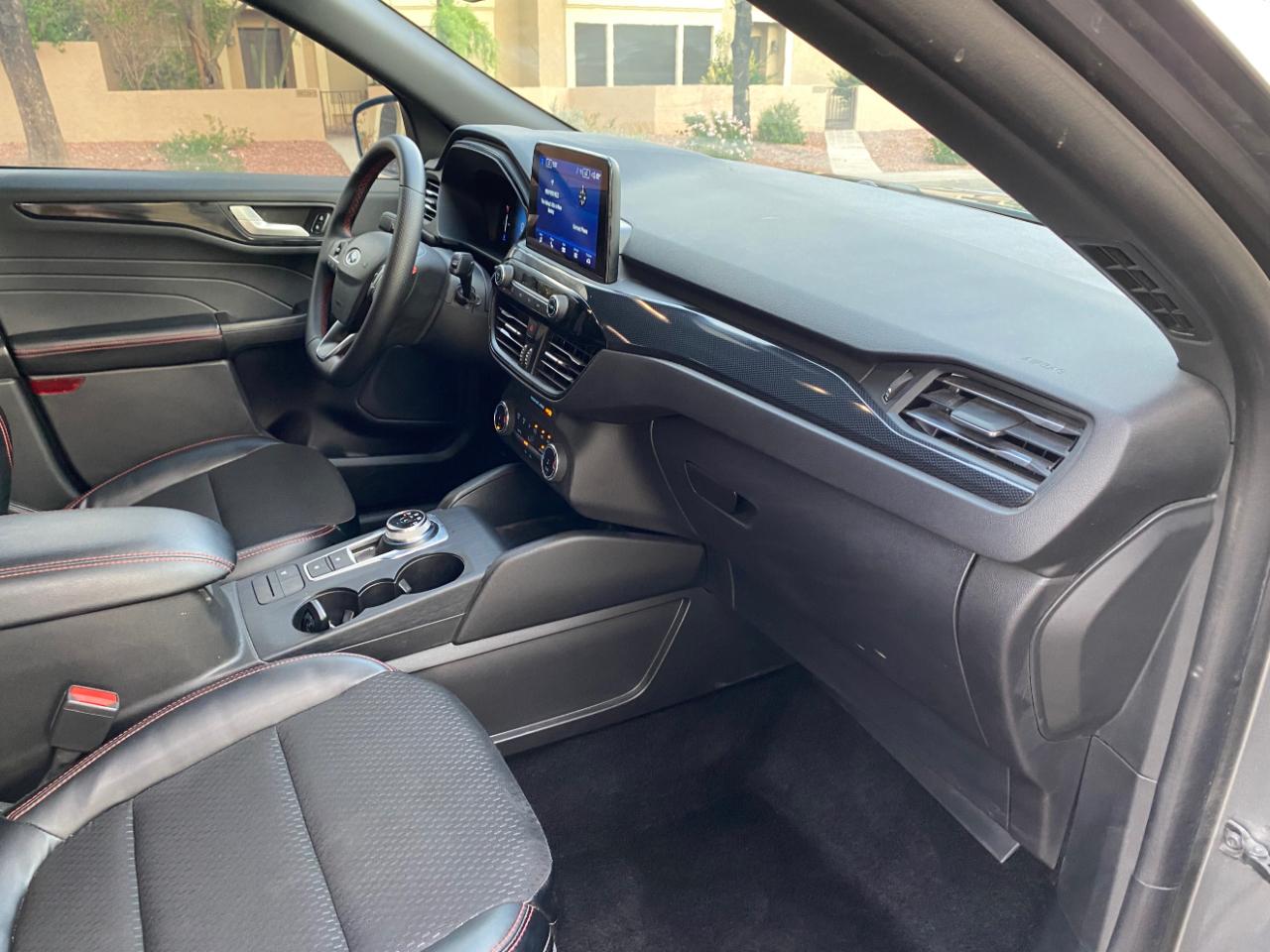 Ford Escape ST-Line FWD 2025