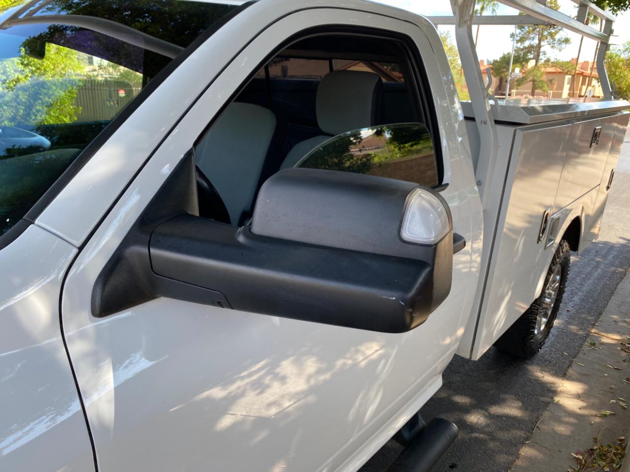 RAM 2500 Big Horn 4x2 Reg Cab 8' Box 2022