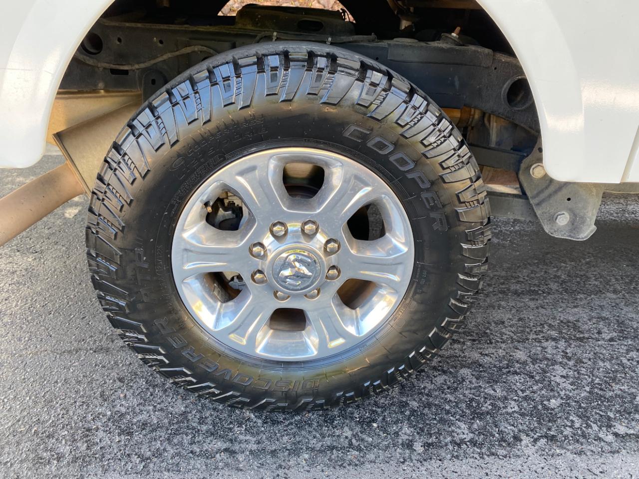 RAM 2500 Big Horn 4x2 Reg Cab 8' Box 2022