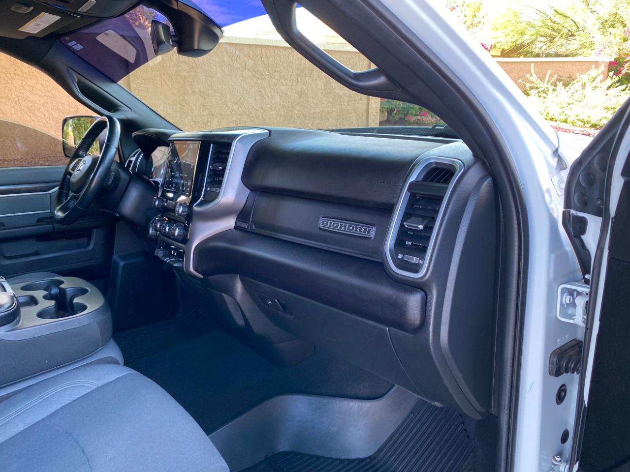 RAM 2500 Big Horn 4x2 Reg Cab 8' Box 2022