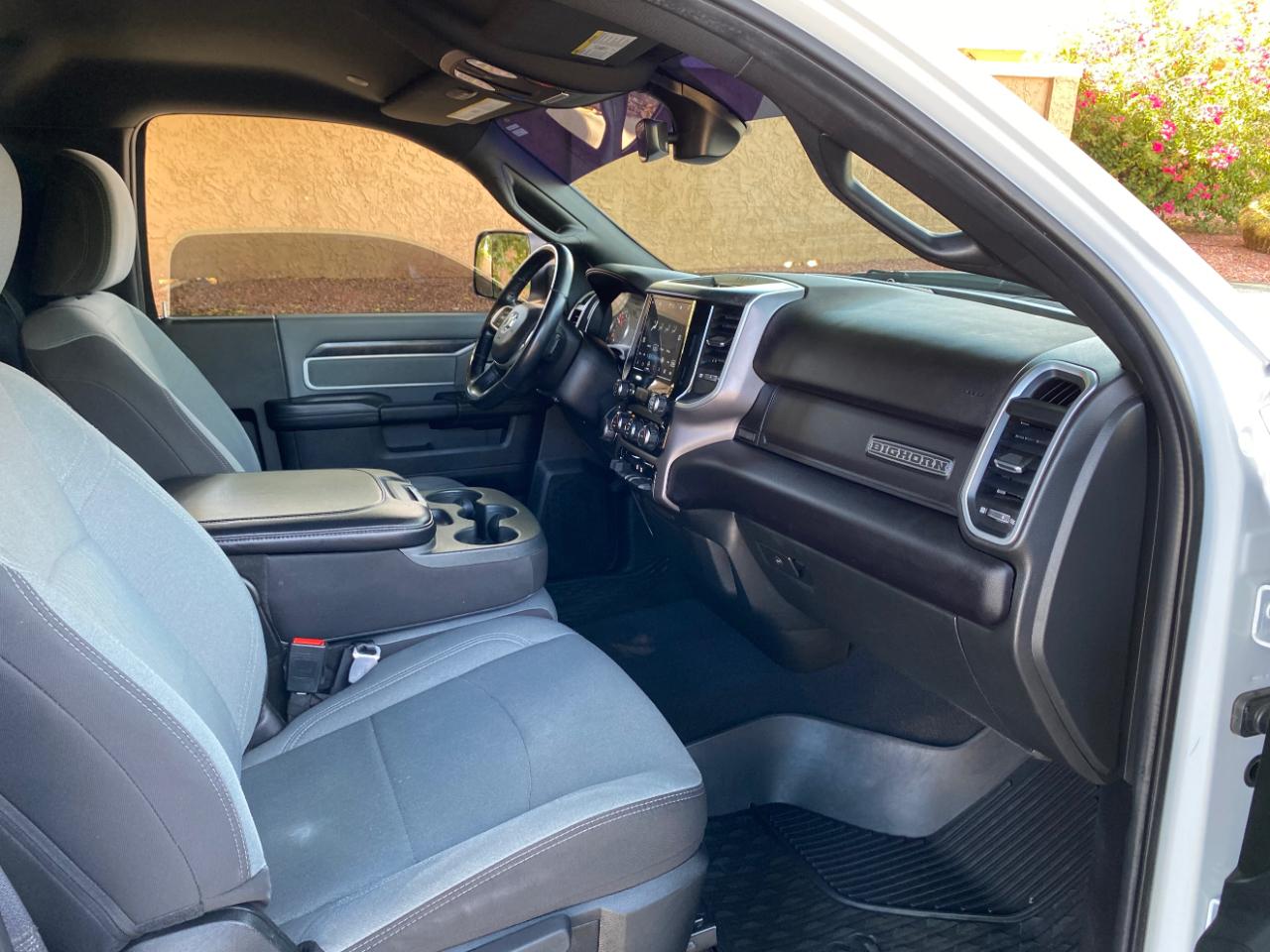 RAM 2500 Big Horn 4x2 Reg Cab 8' Box 2022
